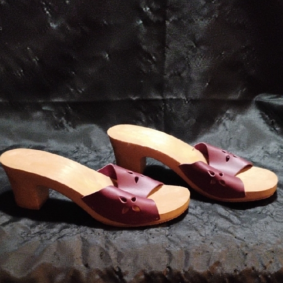 Vintage Burgundy Leather Mules - Picture 1 of 7